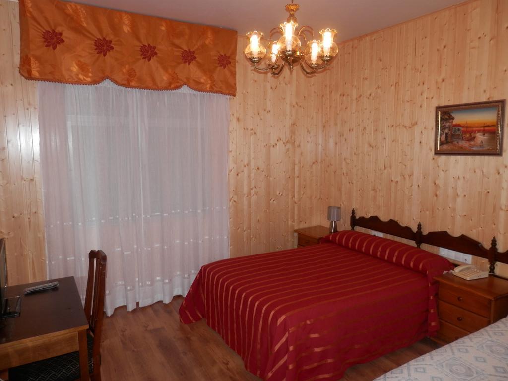 Pension Restaurante Cantabrico Cariño Стая снимка