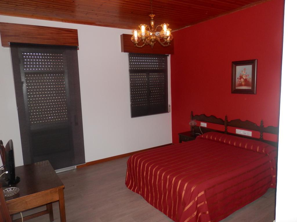 Pension Restaurante Cantabrico Cariño Екстериор снимка