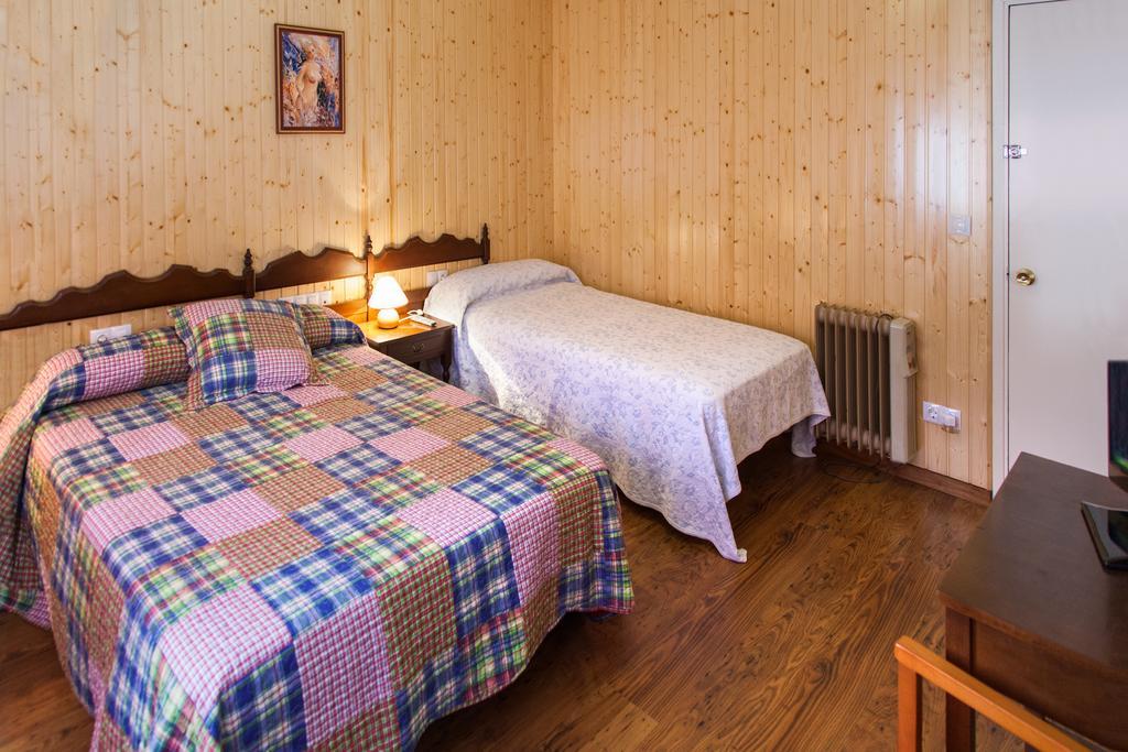 Pension Restaurante Cantabrico Cariño Екстериор снимка