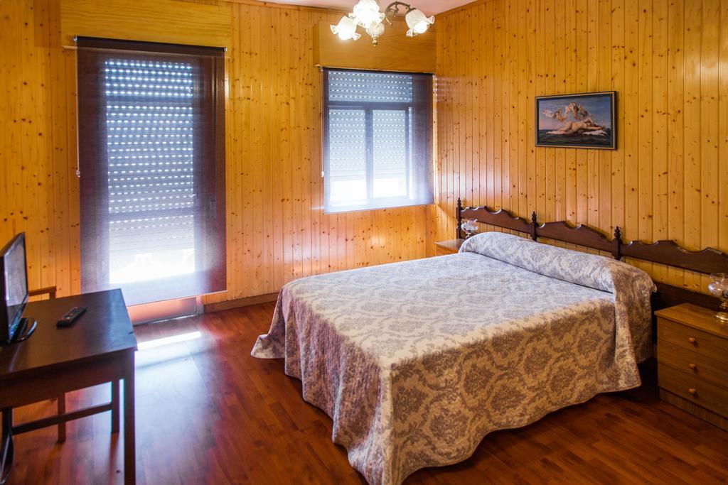 Pension Restaurante Cantabrico Cariño Екстериор снимка